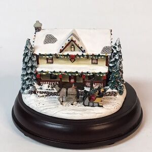 Hawthorne Village Victorian Lights: Holiday Traditions Mini House Thomas Kinkade